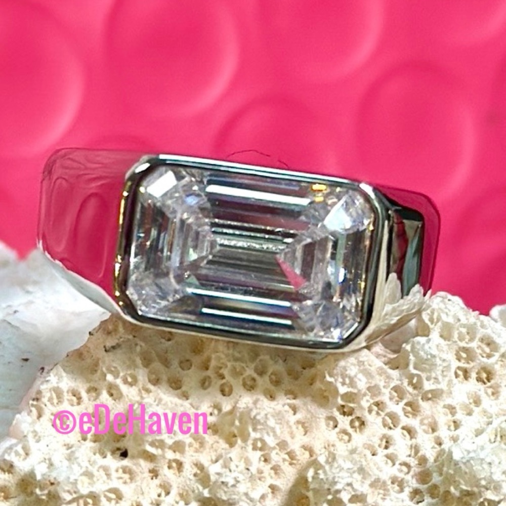 .925 emerald cut CZ ring